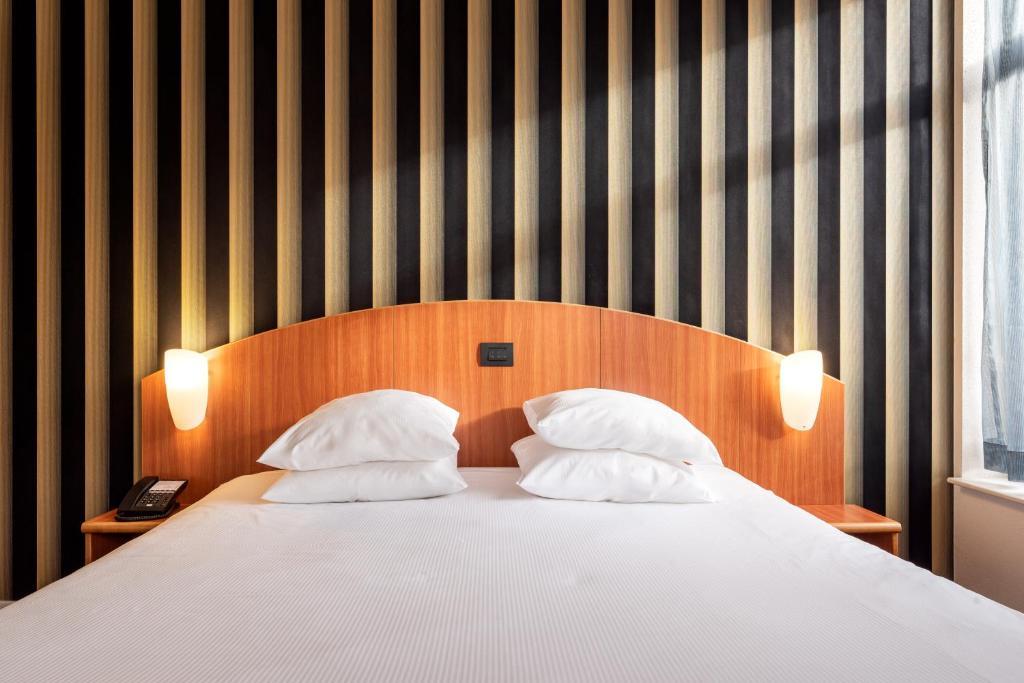 Aris Grand Place Hotel Brussels Exterior photo